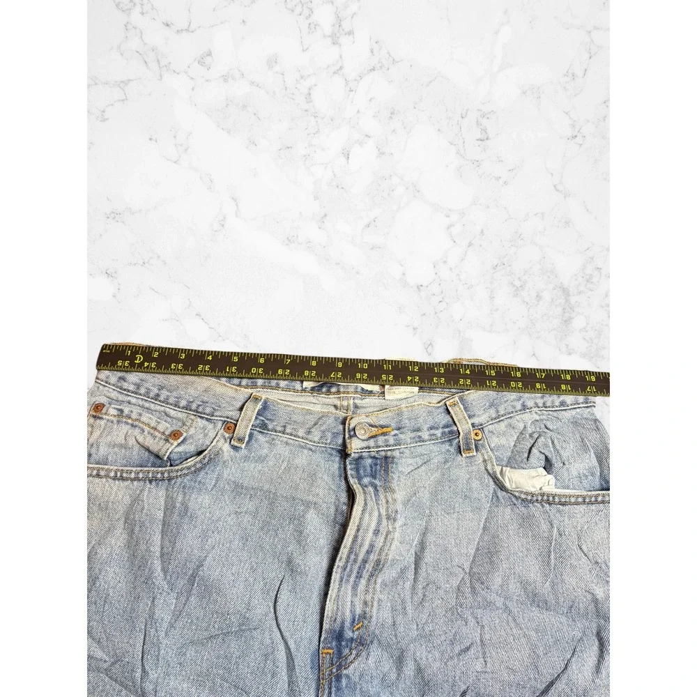 Levis 560 Comfort Fit Jeans Mens 38x34 Light Wash Blue Tapered Leg Denim Vintage